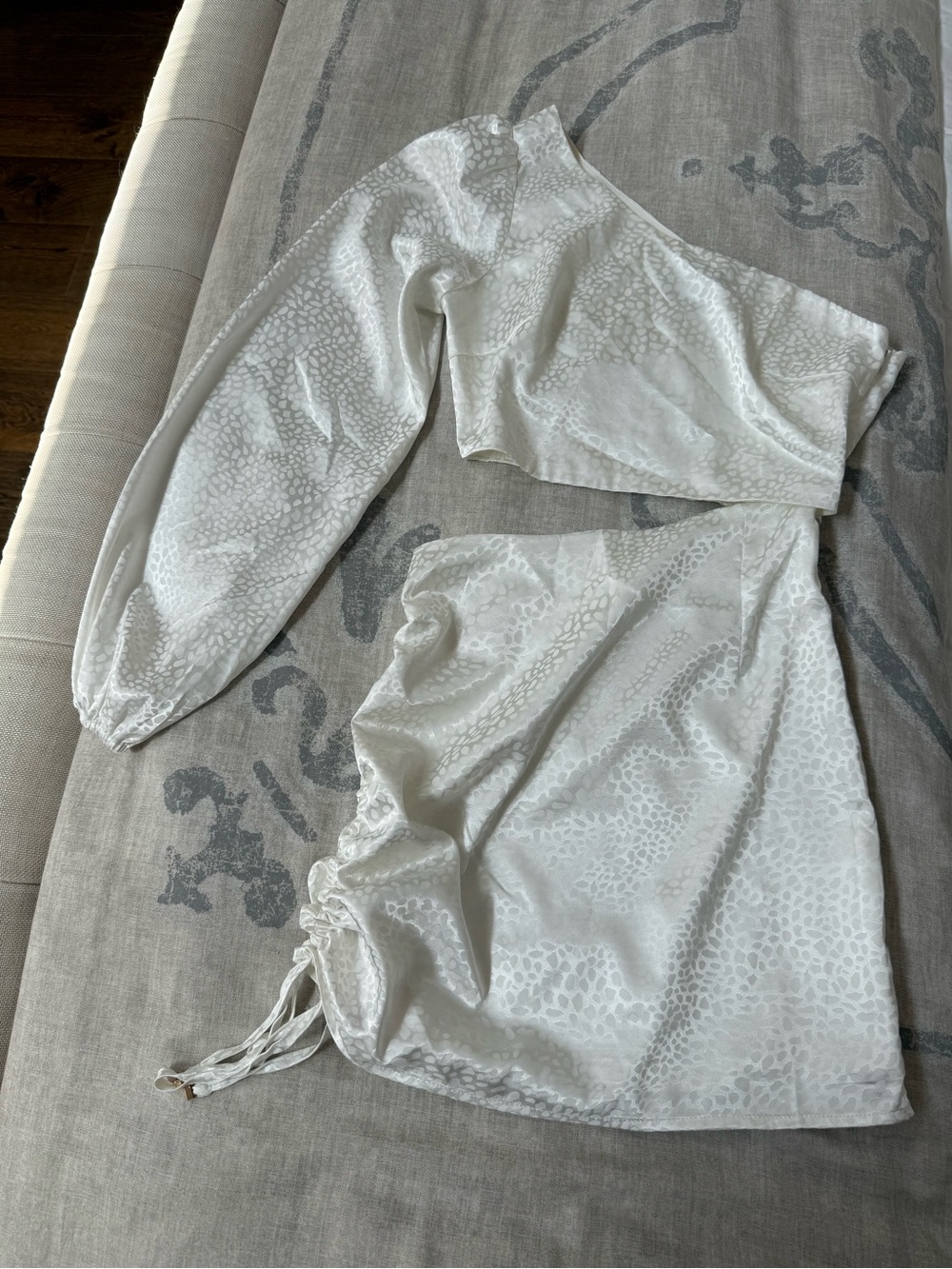 Runaway One-Shoulder White Satin Jacquard Dress
